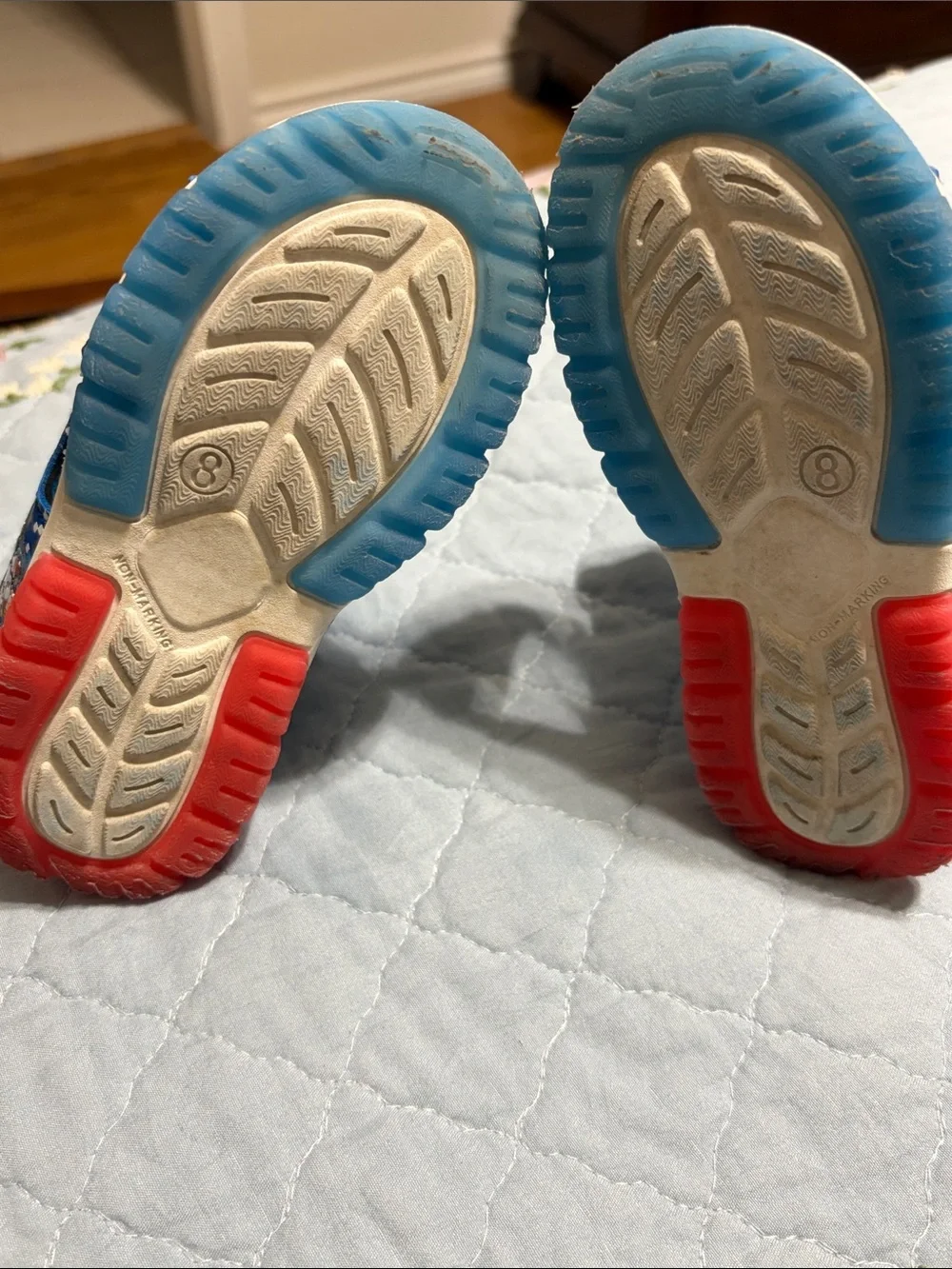 SEGA Sonic the Hedgehog Boys Hook & Loop Velcro Blue PreOwned Sandals Size 8